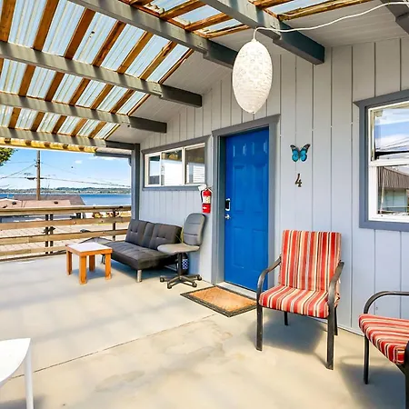 2Nd Floor Studio #4 With Ocean View And Covered Deck Blaine Exterior photo
