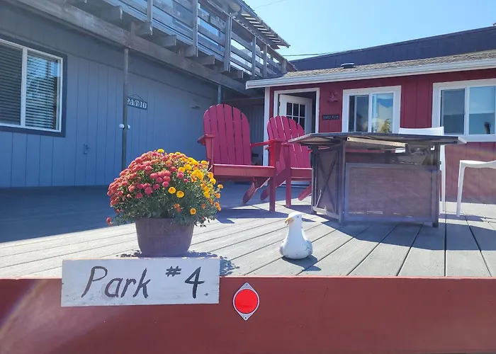 2Nd Floor Studio #4 With Ocean View And Covered Deck